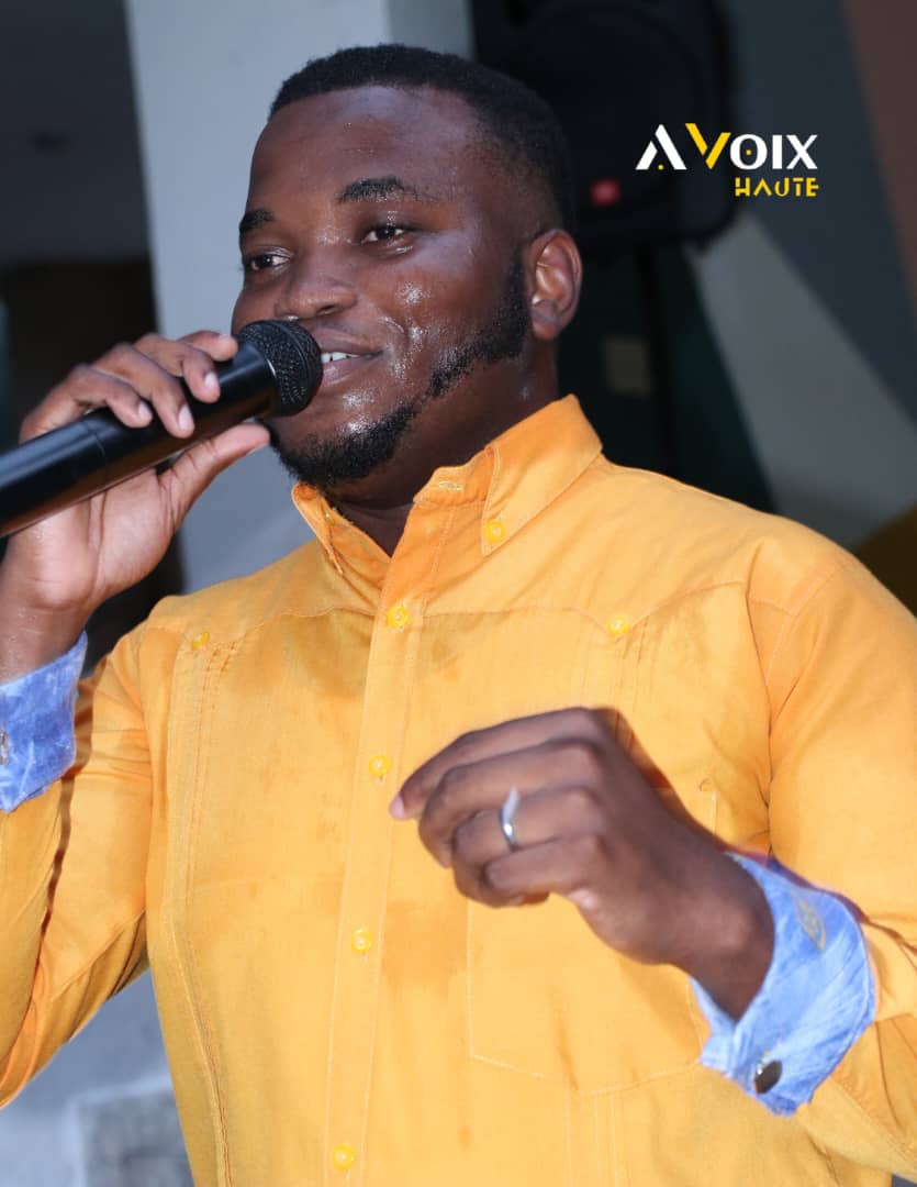 Meet Edison Juste: An Outstanding Singer